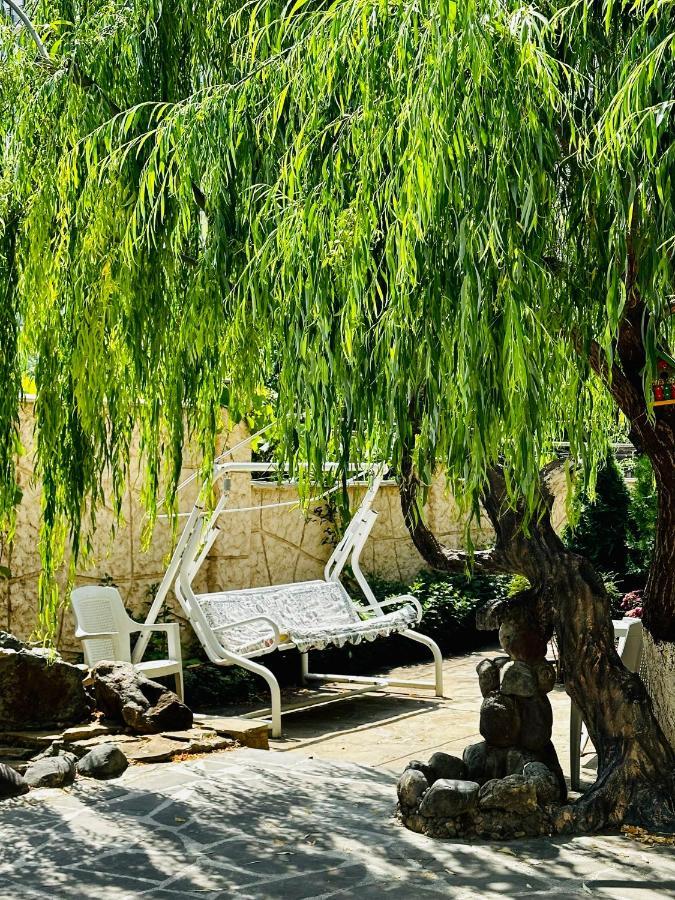 Liel Hotel Тбилиси Екстериор снимка