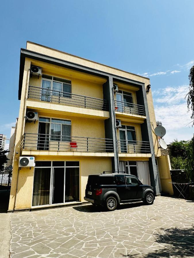 Liel Hotel Тбилиси Екстериор снимка