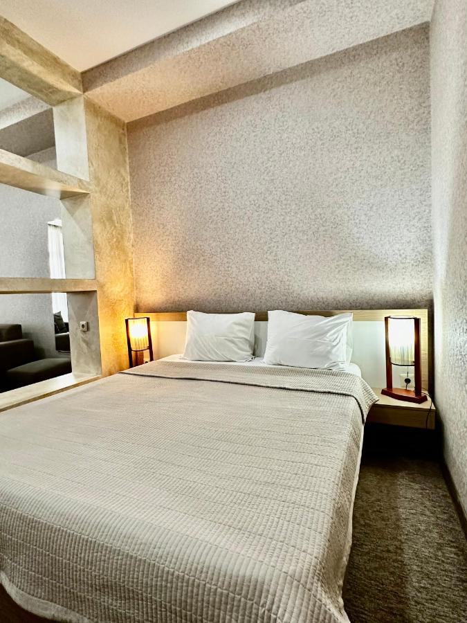 Liel Hotel Тбилиси Екстериор снимка