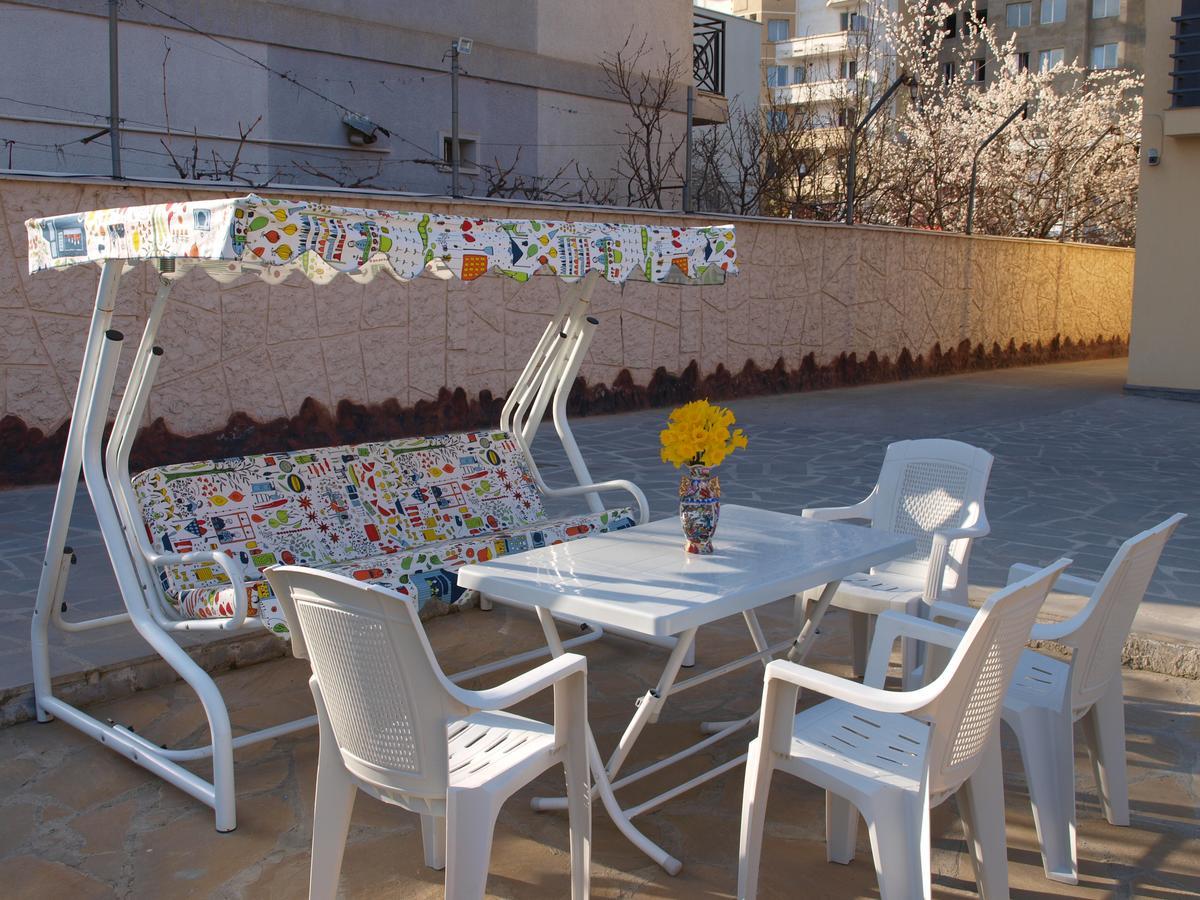 Liel Hotel Тбилиси Екстериор снимка