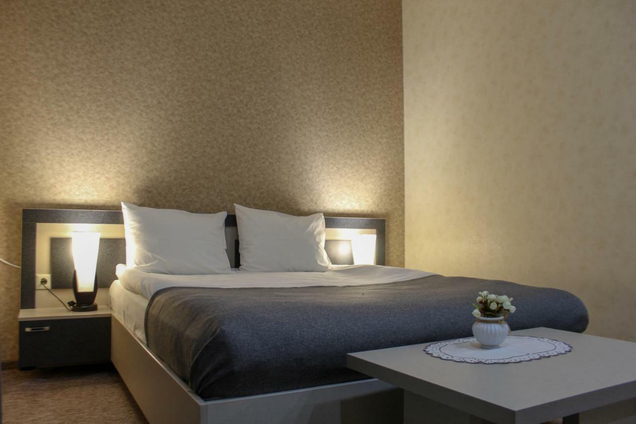 Liel Hotel Тбилиси Екстериор снимка